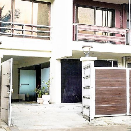 Super Hotel O Seawoods Near Palm Beach Road Formerly Sai Roop Navi Mumbai Buitenkant foto