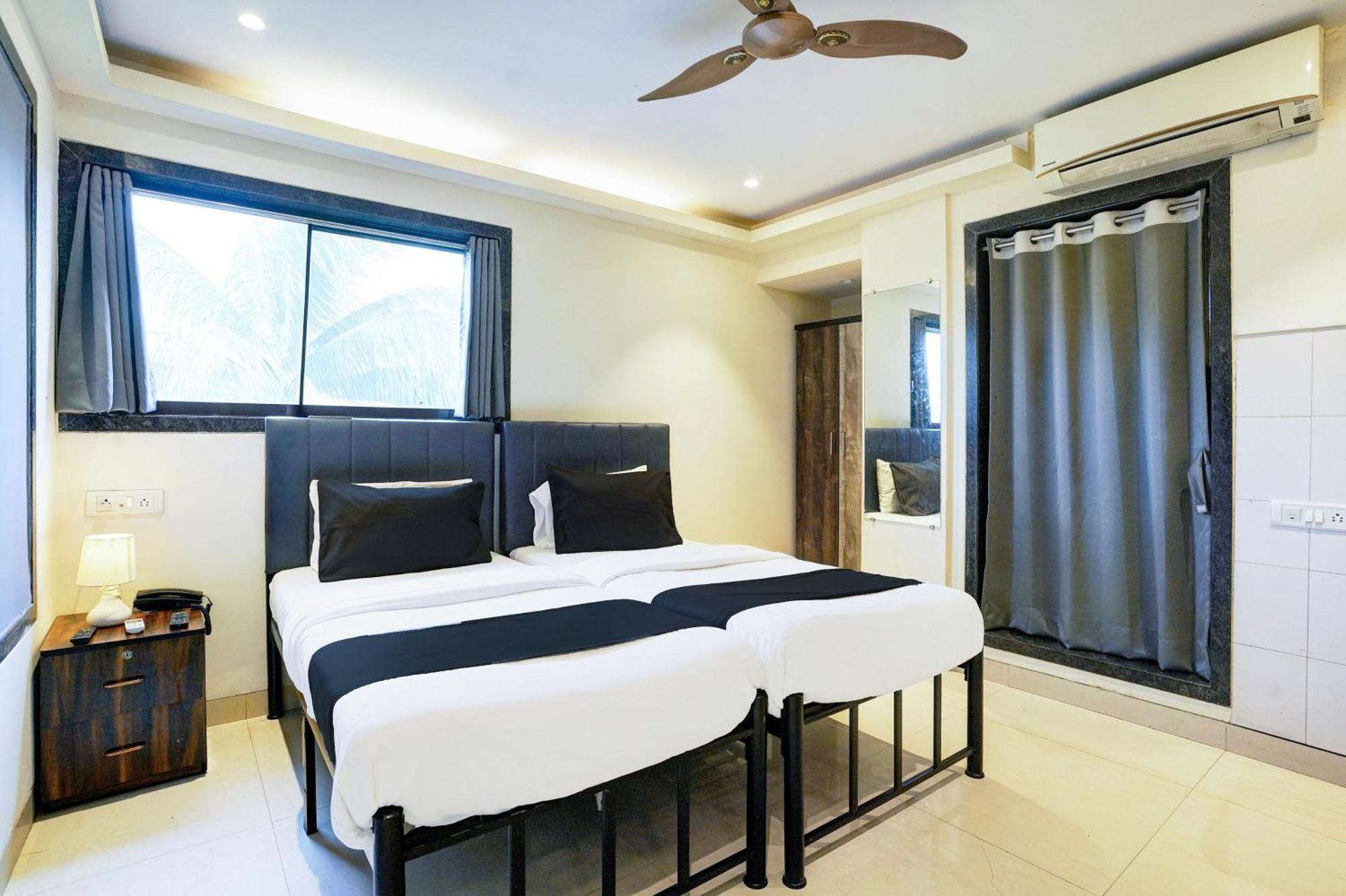 Super Hotel O Seawoods Near Palm Beach Road Formerly Sai Roop Navi Mumbai Buitenkant foto